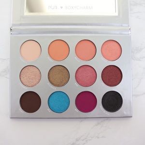 Boxycharm x Pur Cosmetics eyeshadow palette
